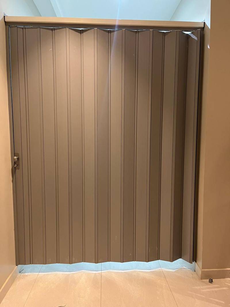 Folding & Accordion Doors sample 8